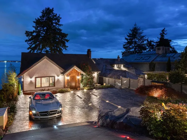 3298 Radcliffe Ave, West Vancouver, BC V7V 1G6