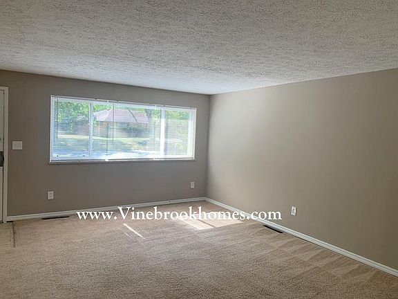 4th image of 3845 Keswick Ln