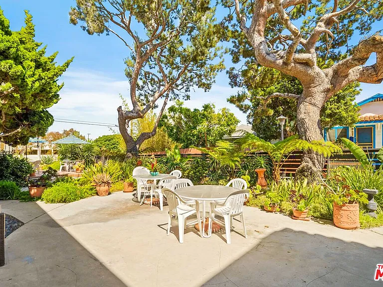 119 Paloma Ave #M — Photo 5