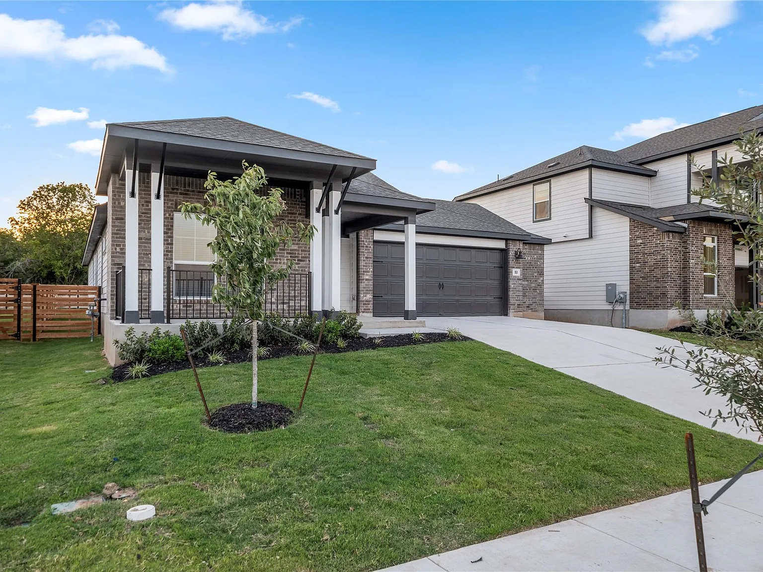 4 bed, 3.0 bath, 2303 sqft, $2,550 — Photo 1