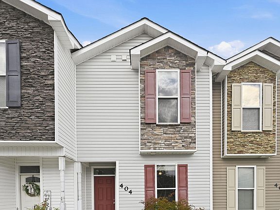 2nd image of 404 Glenhaven Lane