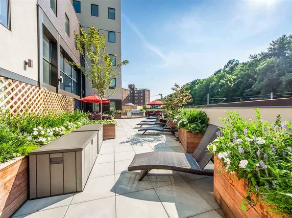 600 Harrison Street image 11 of 15