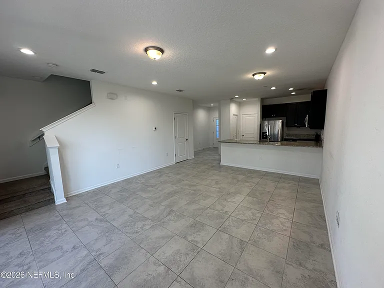 136 Pinebury Ln — Photo 7