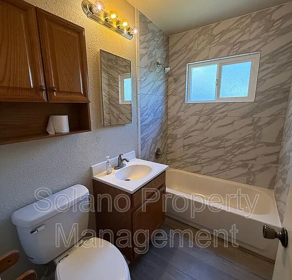 1506 Jefferson St #1506J — Photo 4