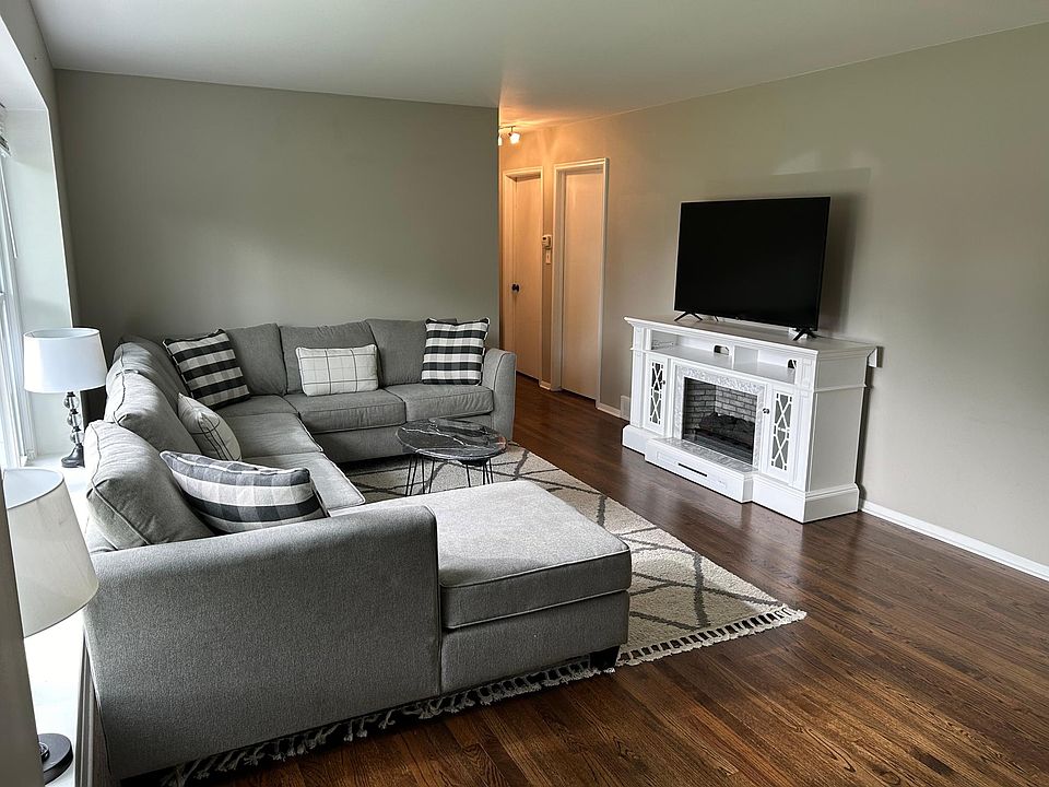 28763 Hales St, Madison Heights, MI 48071 | Zillow