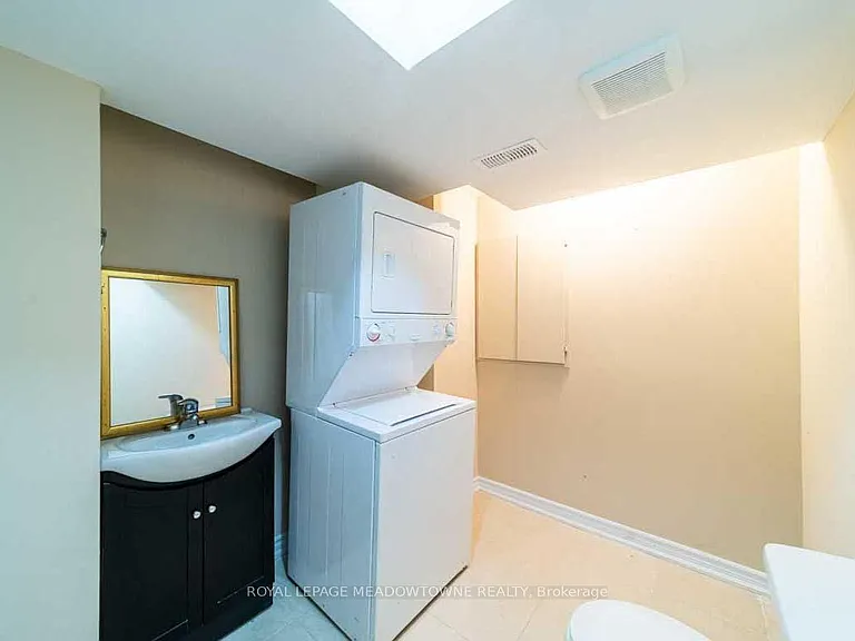 1036 Yates Dr — Photo 18