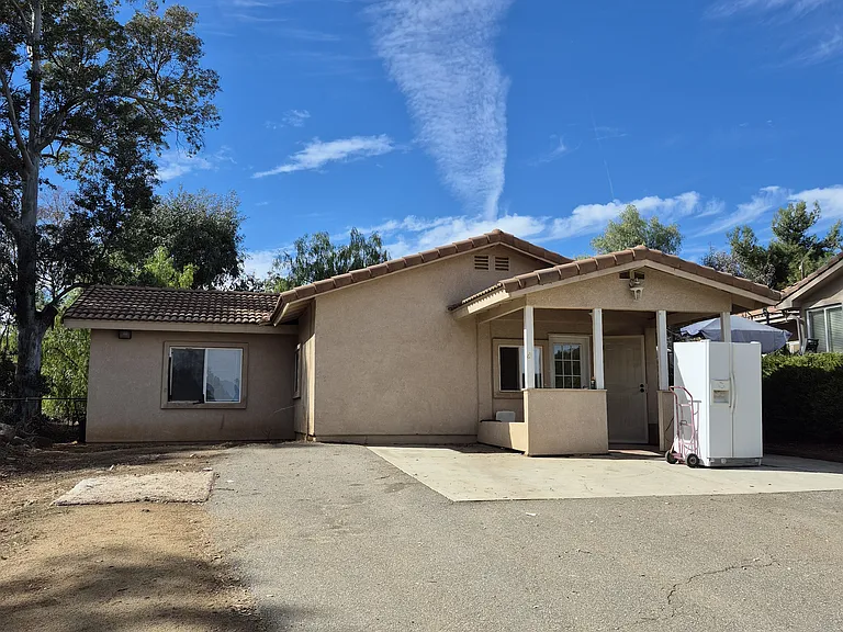 Meadow Rd — Photo 3