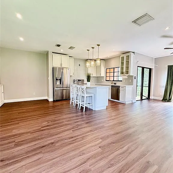 1050 Blackwater Dr — Photo 17