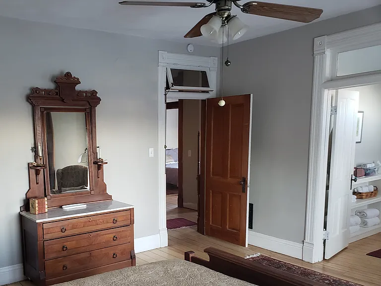 109 Paul St — Photo 15