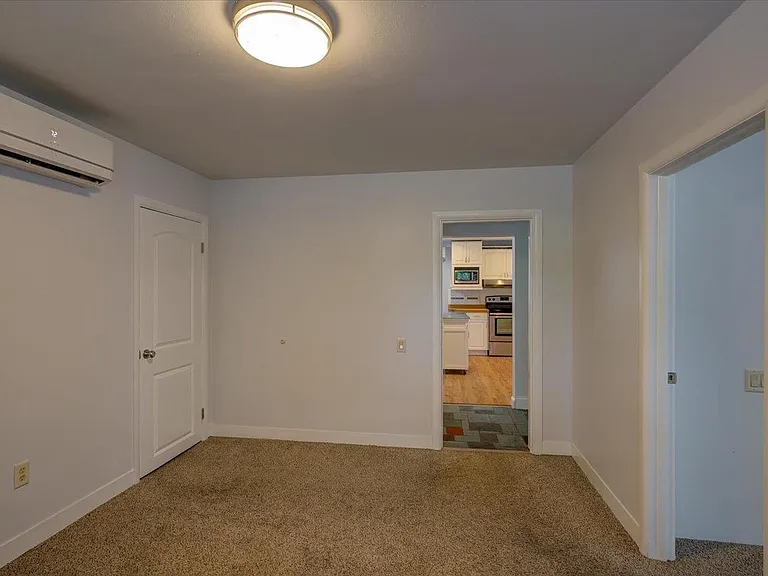 101 N Rosa Rd — Photo 20