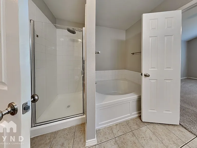 8916 Chisholm Trl — Photo 9