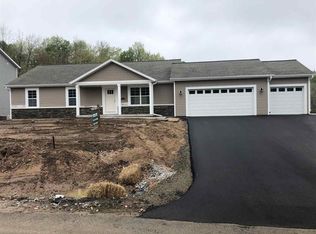 2108 Kingfisher Ln, Wausau, WI 54401