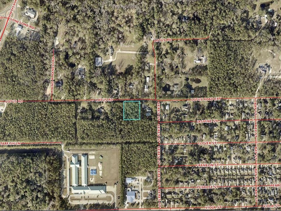 2nd image of 1720 Lotus Rd