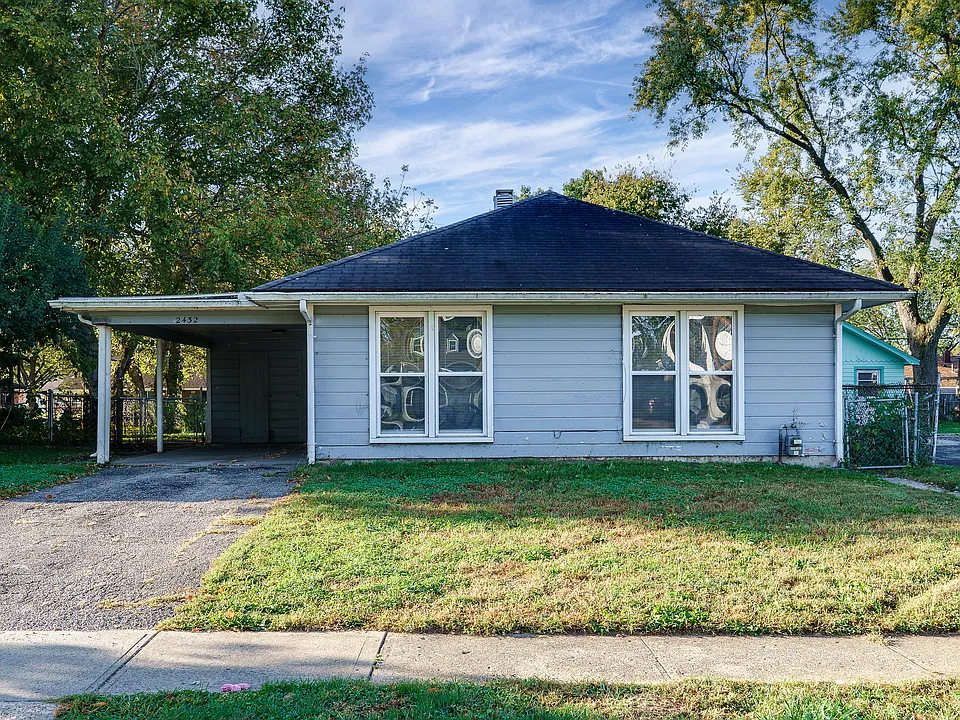 2432 Lehigh Pl