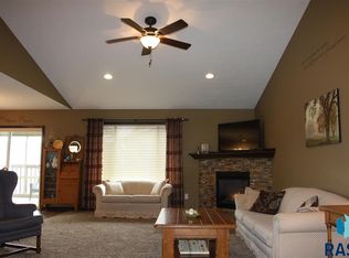 215 Ivy Rd, Tea, SD 57064