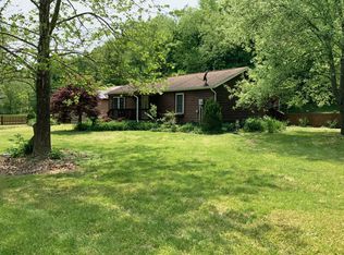 5194 Rhoric Rd, Athens, OH 45701