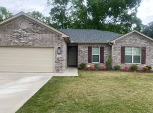 4504 Western Woods Dr, Benton, AR 72015