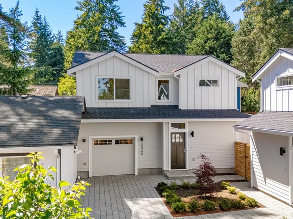 2544 NE 143rd St Unit B, Seattle, WA 98125