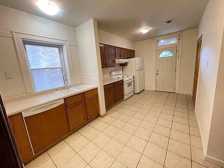 6428 S Langley Ave #2 — Photo 11