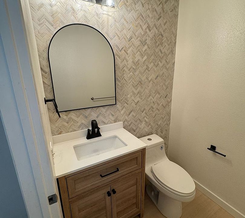 1st image of 92-1465 Aliinui Dr #34G