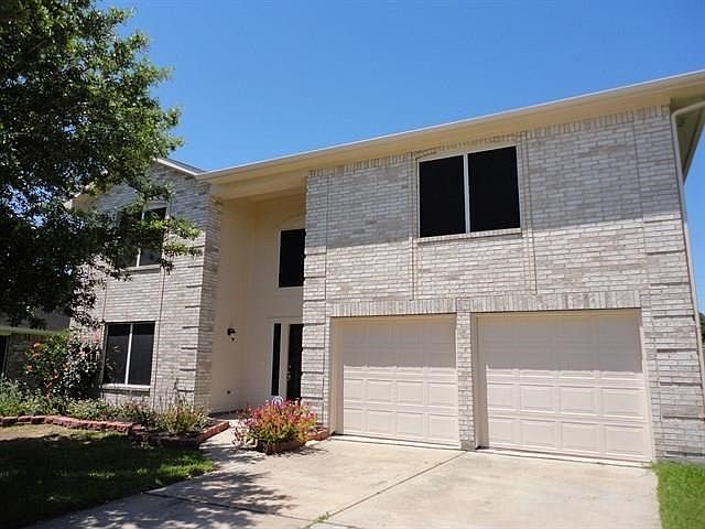 1st image of 722 Vista Grove Cir