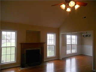 2nd image of 1805 Patricia Dr