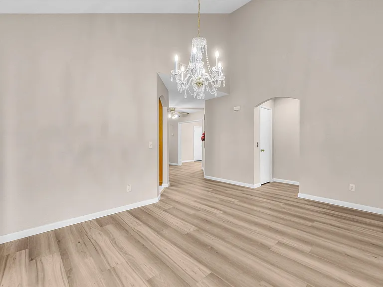 5741 El Palomino Dr — Photo 7