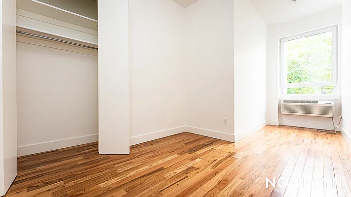 Rented by Nooklyn NYC LLC | media 17