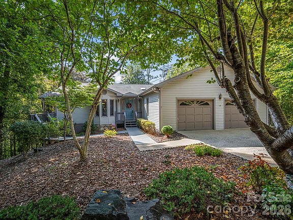 2nd image of 119 Rome Ct