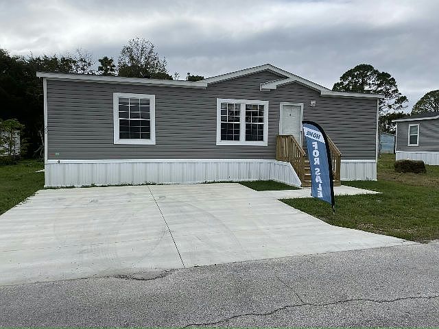1st image of 20 W Virgil St #38