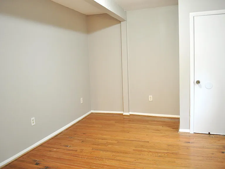 3047 Alston Dr — Photo 4