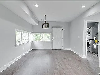 710 Oak Park Ave — Photo 2