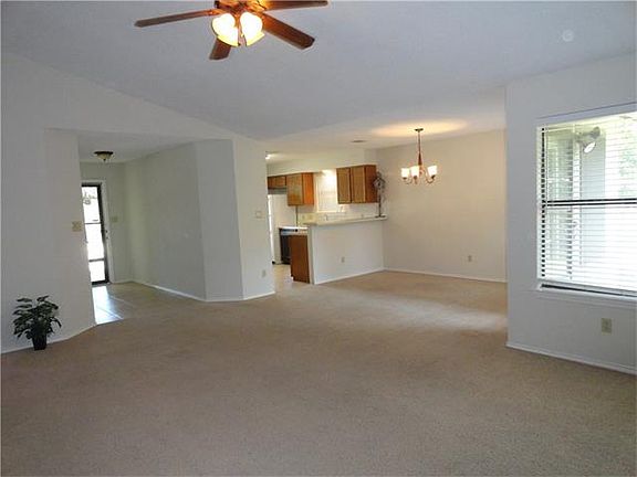 3rd image of 5503 Shreveport Dr