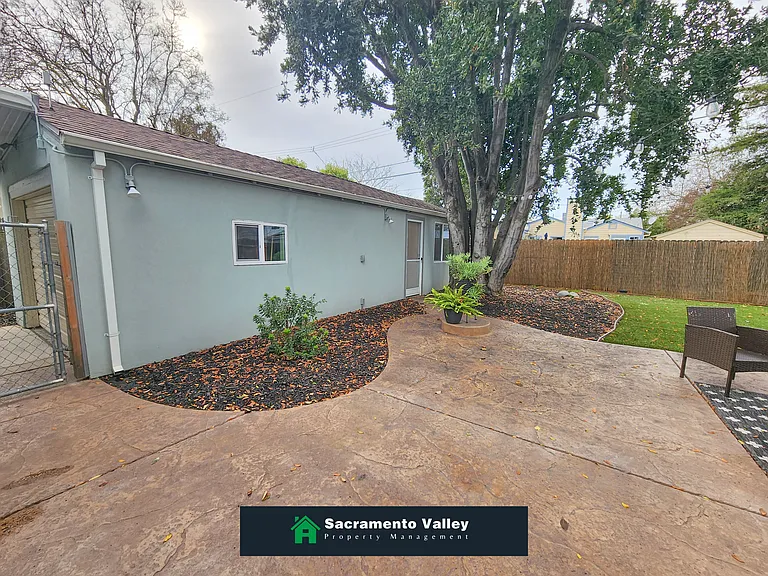 3500 Marjorie Way — Photo 3