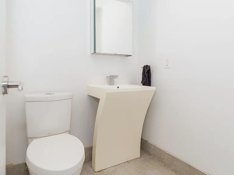 1444 Pacific St #1R — Photo 7
