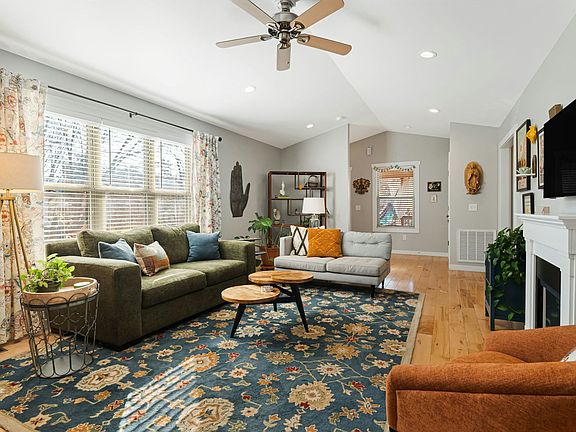 4th image of 695 Reed St