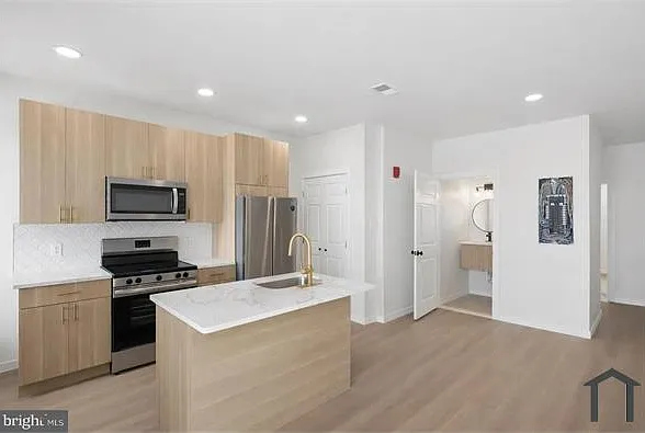 4041 Lancaster Ave #3 — Photo 2