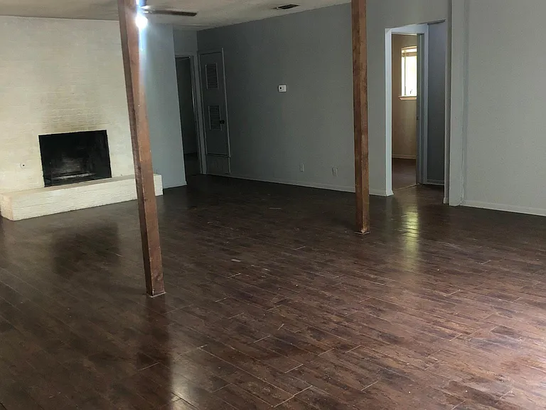 3101 Laguna Dr — Photo 28