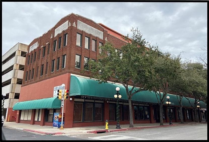 1st image of 418 Peoples St