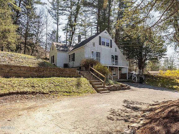 4th image of 1845 Log Run Rd
