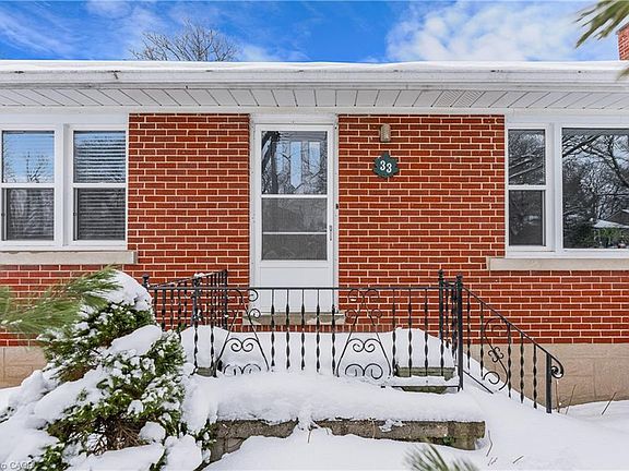 4th image of 33 Elmwood Ave