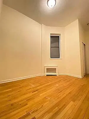 Rented by Bond New York | media 4