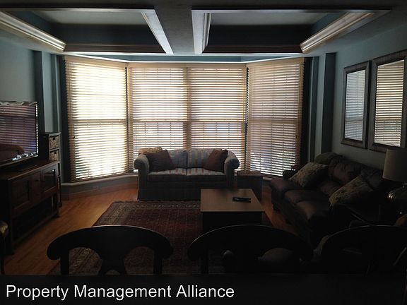 4th image of 133 Walton St APT 136