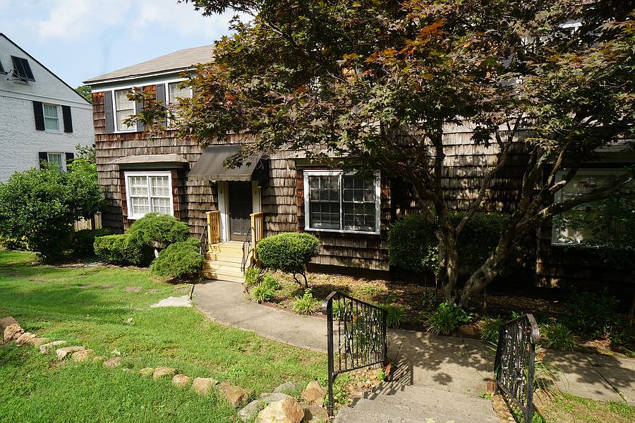 1st image of 813 Beechwood St APT 3