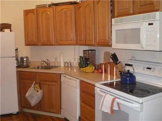 Rented by Luxor Homes & Investment Realty | media 17