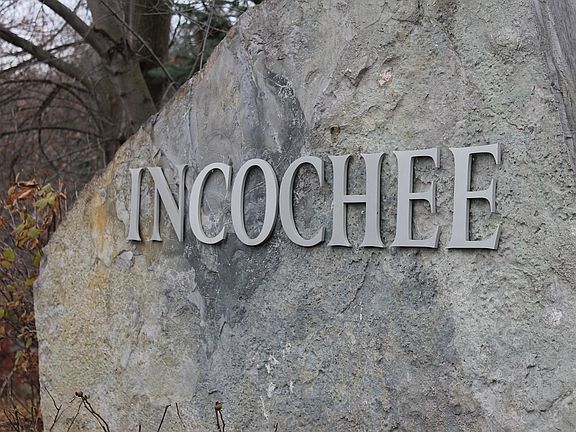 5th image of 896 Incochee Woods Drive