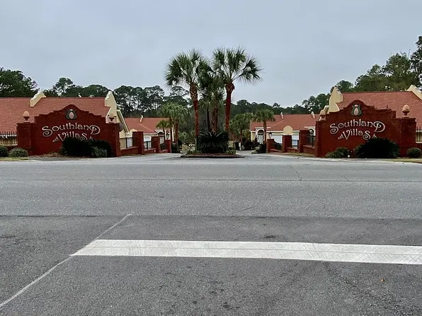 (undisclosed Address), Moultrie, GA 31768