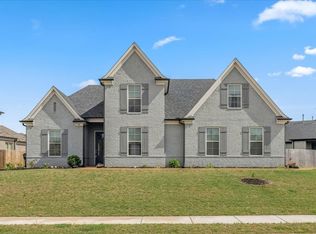 75 Laurel Wood Ln, Oakland, TN 38060