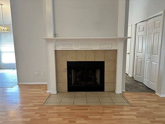 5th image of 422 Pebblecreek Dr