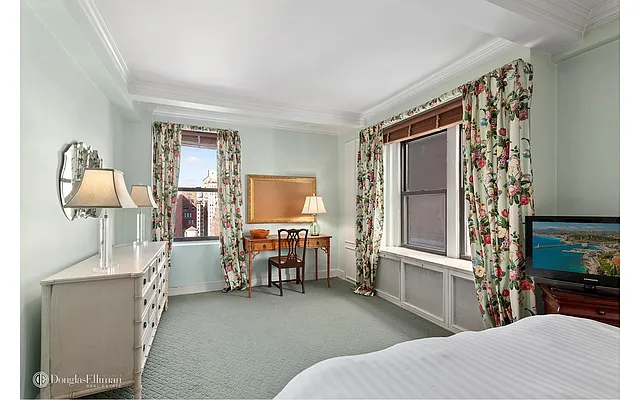 Sold by Douglas Elliman | media 11